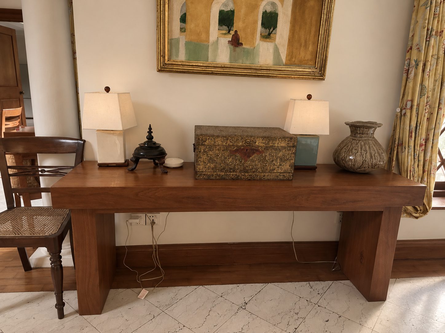 Teak console table with lamps